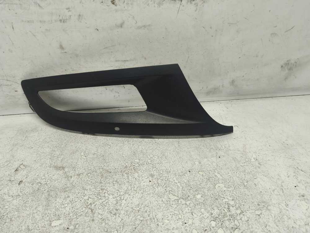 GRILLE DE PARE CHOC AVANT DROIT VW - Vue 1